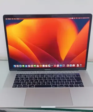 New Laptop Apple MacBook Pro 2017 16GB Intel Core I7 SSD 1T