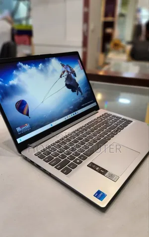 New Laptop Lenovo Ideapad 3 8GB Intel Core I5 SSD 512GB