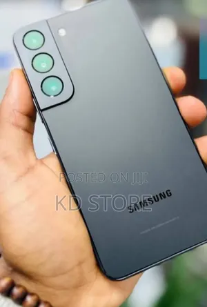 New Samsung Galaxy S22 5G 256 GB