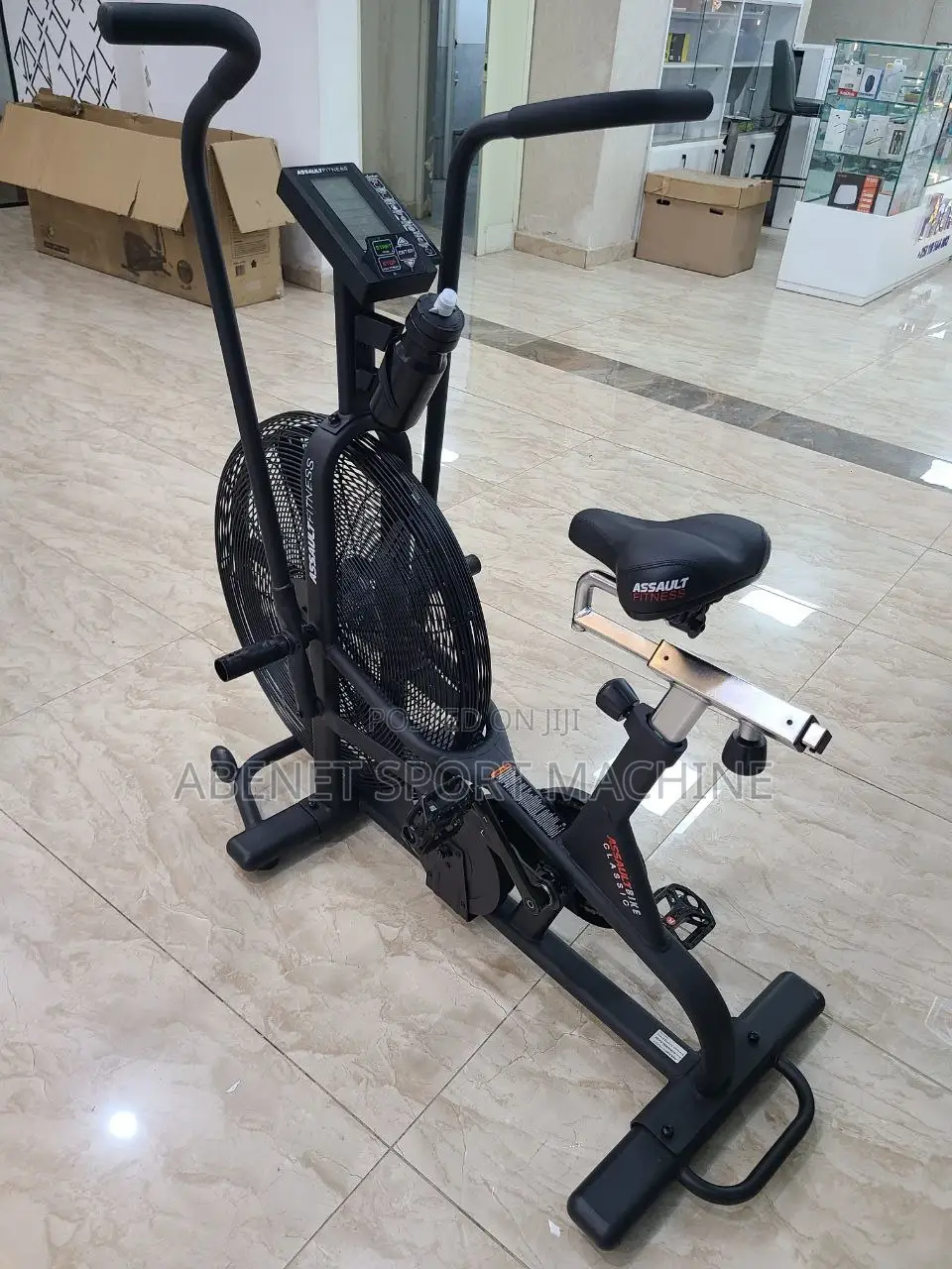 ለቤት እና ጂም የሚሆን ዘመናዊ Assault Fitness Air Bike