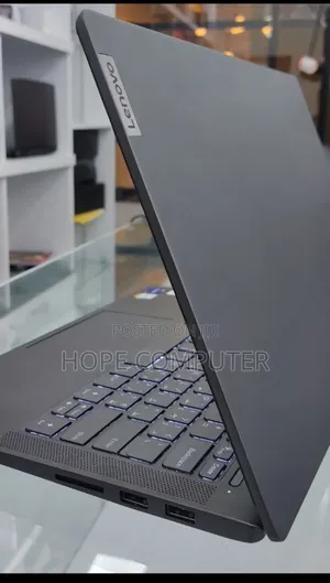 New Laptop Lenovo Ideapad 3 16GB Intel Core I7 SSD 512GB