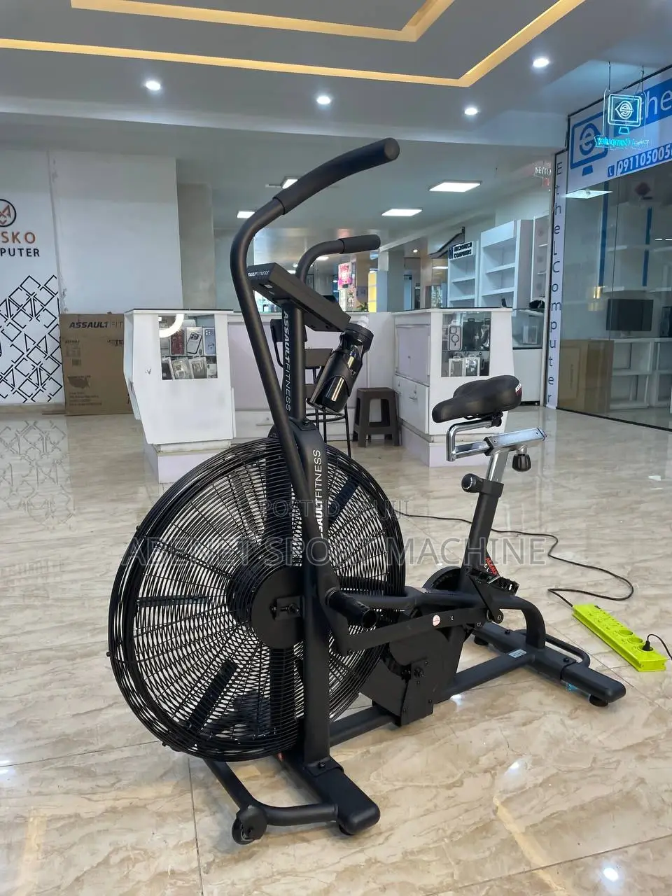 ለቤቶ እና ለጂም የሚሆኑ ዘመናዊ Assault Fitness Air Bikes