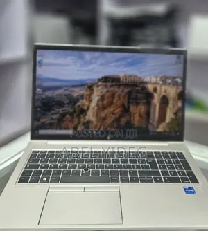 New Laptop HP EliteBook 850 G8 16GB Intel Core I7 SSD 512GB