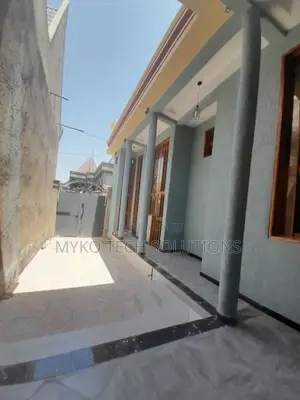 4bdrm House in Adama for sale