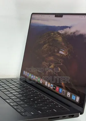 New Apple MacBook Pro 2023 M3 14-Inch 18GB Apple M3 Pro SSD 512GB