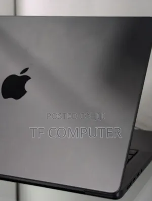 New Apple MacBook Pro 2023 M3 14-Inch 18GB Apple M3 Pro SSD 512GB