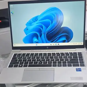 Photo - New Laptop HP EliteBook 840 16GB Intel Core I7 SSD 512GB