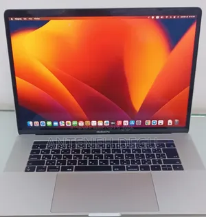 New Laptop Apple MacBook 2017 16GB Intel Core I7 SSD 1T