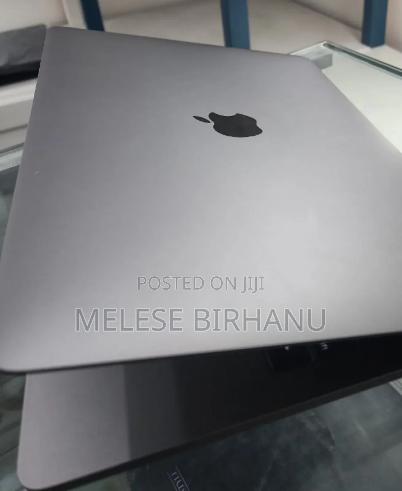 New Laptop Apple MacBook Pro 2019 8GB Intel Core I5 SSD 128GB