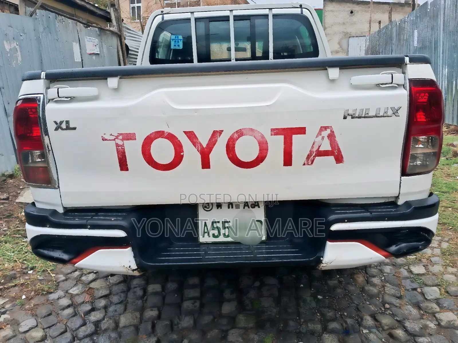 Toyota Hilux 2016 White