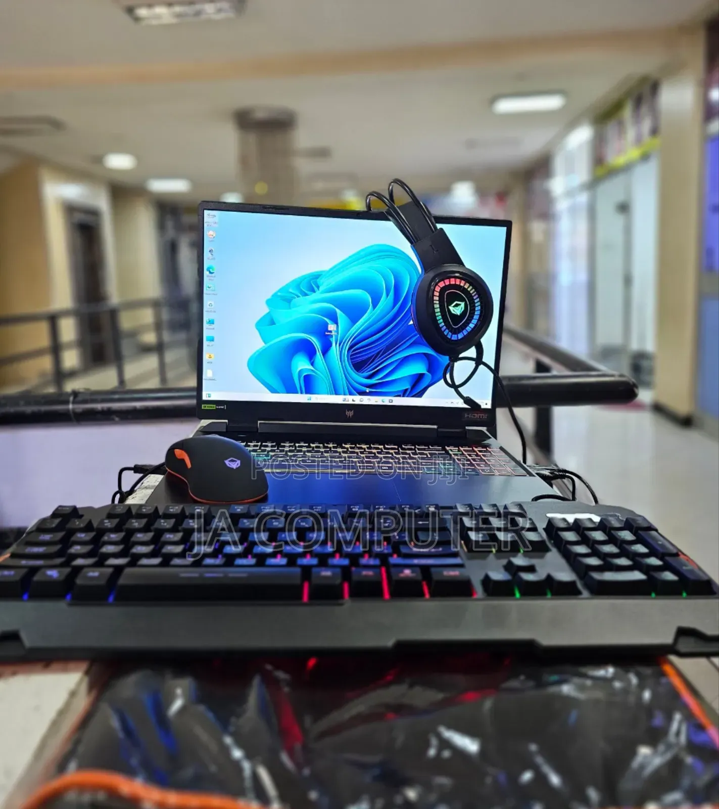 New Laptop Acer Predator Helios 300 16GB Intel Core I9 SSD 1T