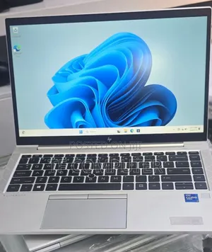 New Laptop HP EliteBook 840 G8 16GB Intel Core I7 SSD 512GB