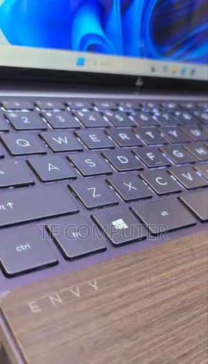 New Laptop HP Envy 14 16GB Intel Core I7 SSD 1T