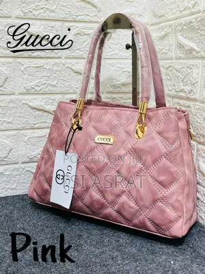 Photo -  Gucci
 Woman's Baf