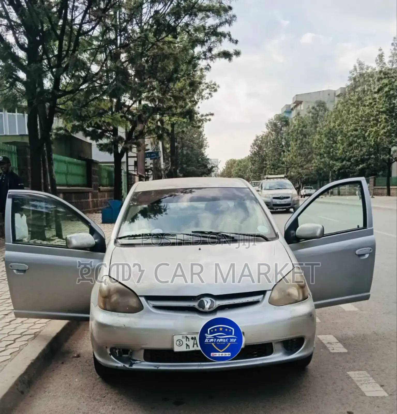 Toyota Platz 2005 Silver