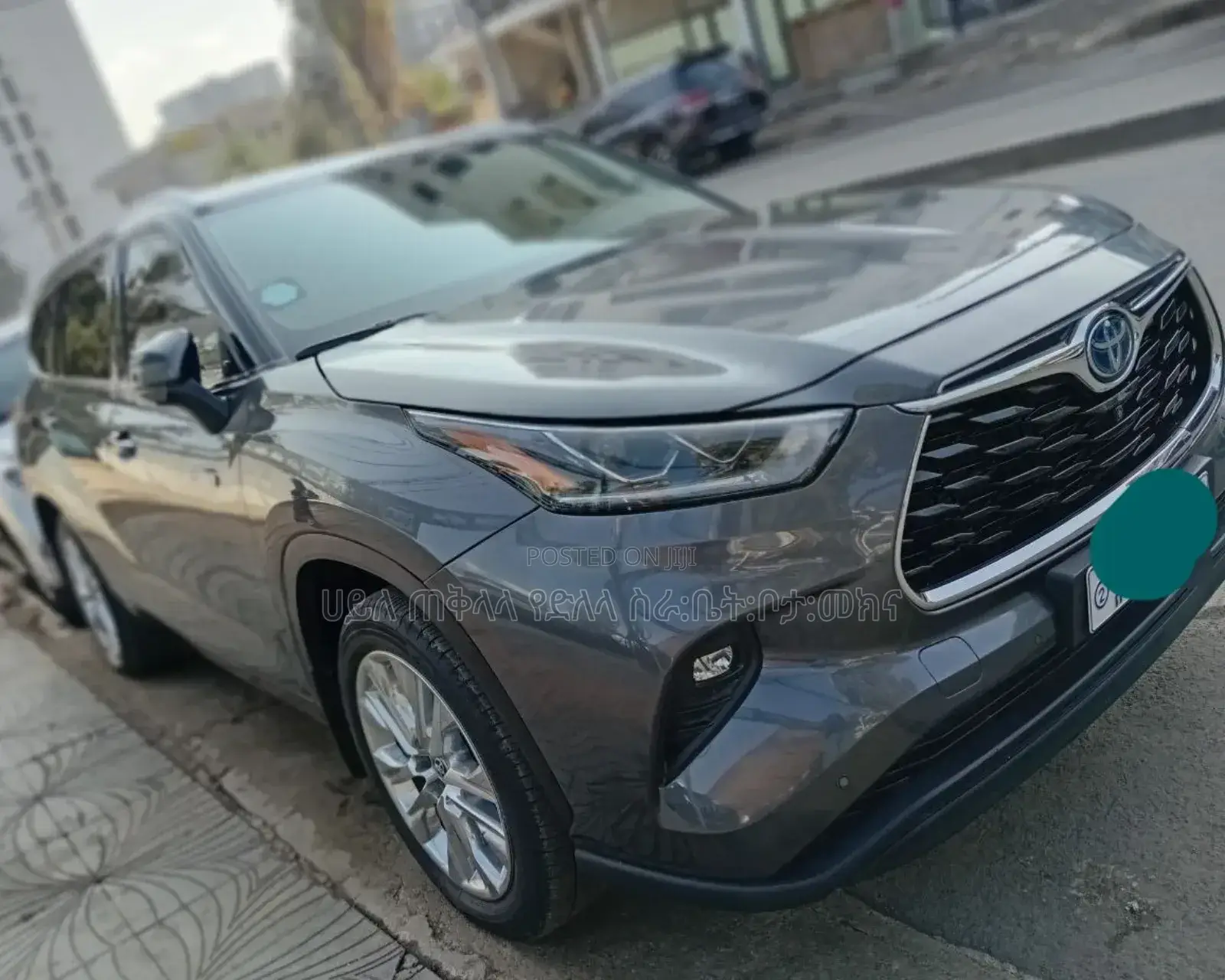 Toyota Highlander Hybrid 2023 Beige