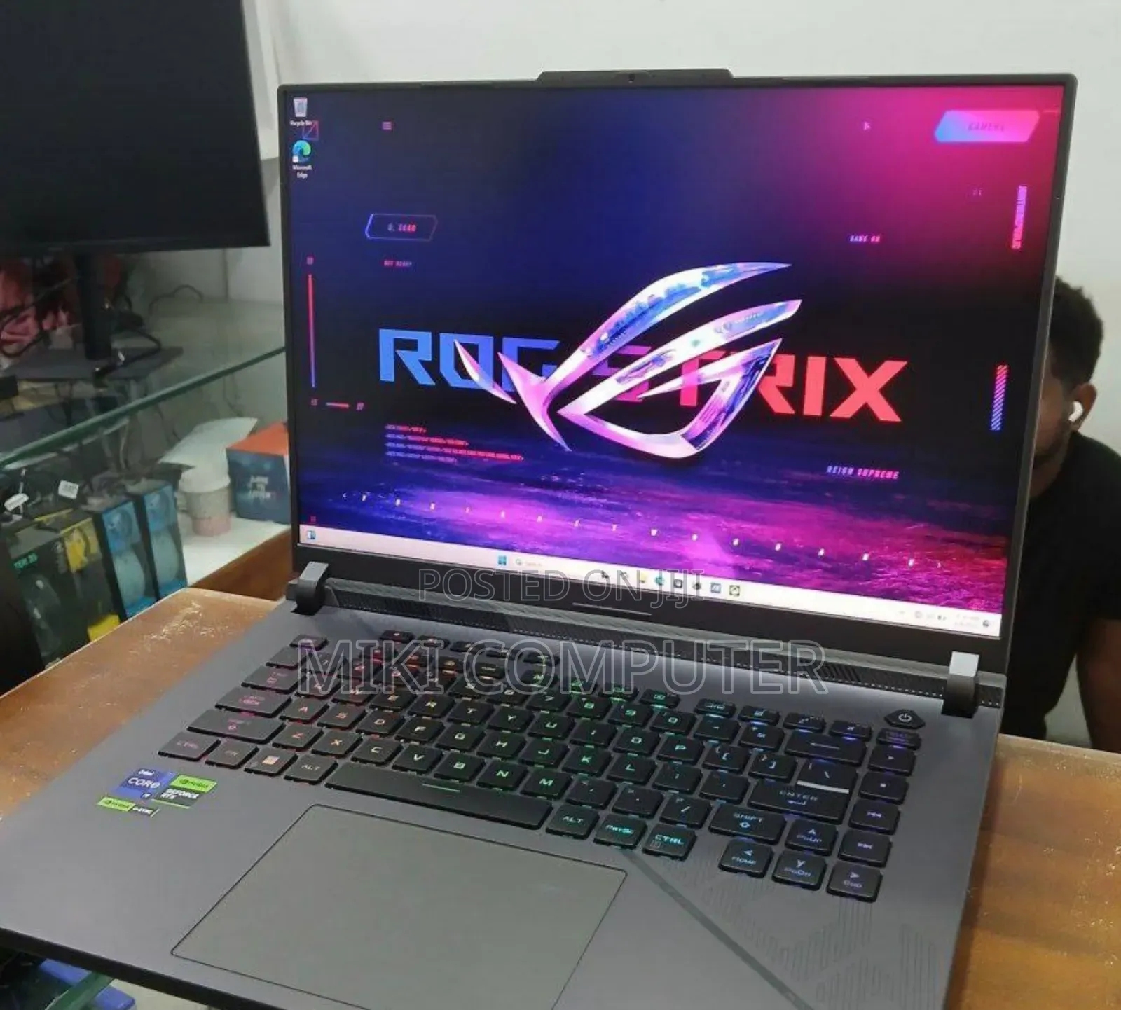 New Laptop Asus ROG Zephyrus G15 32GB Intel Core I9 SSD 1T