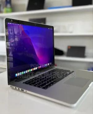 New Laptop Apple MacBook Pro 2015 16GB Intel Core I7 SSD 512GB