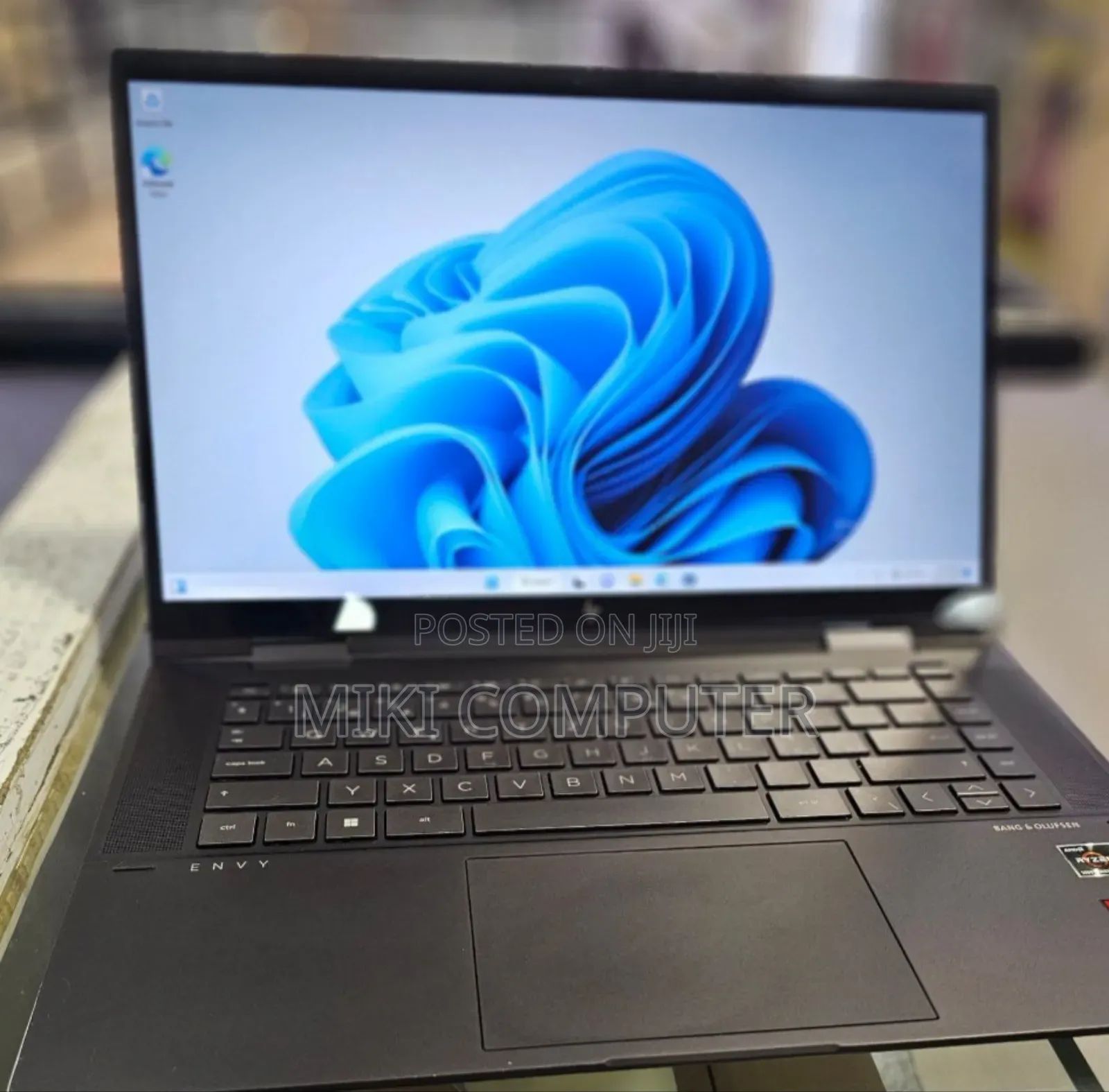 New Laptop HP Envy X360 16GB AMD Ryzen 7 SSD 1T