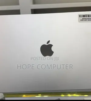 Photo - New Laptop Apple MacBook Air 2022 M2 8GB Apple M2 SSD 256GB