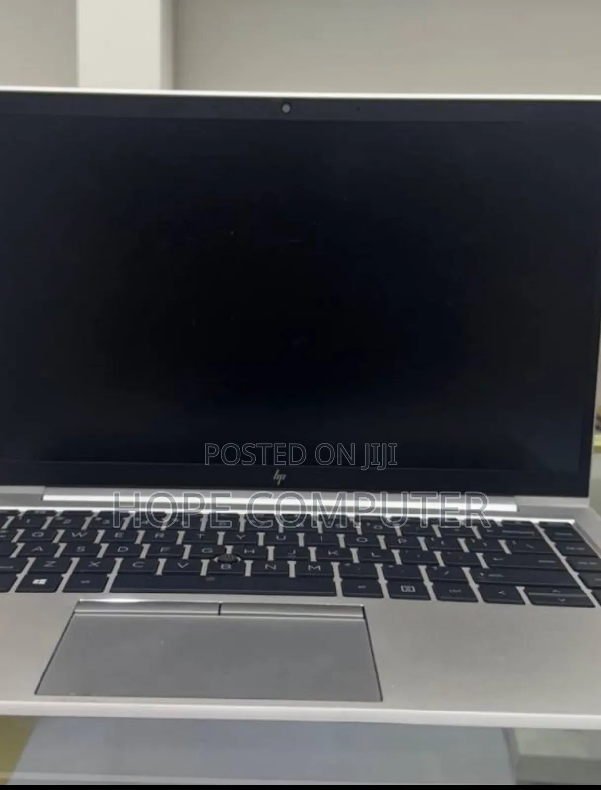 New Laptop Apple MacBook Air 2022 M2 8GB Apple M2 SSD 256GB