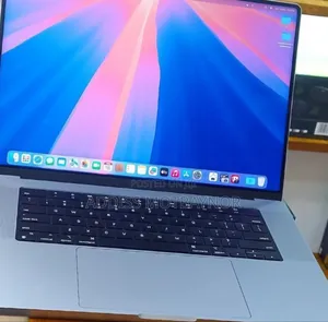 New Laptop Apple MacBook Pro M1 16GB Apple M1 Pro SSD 1T