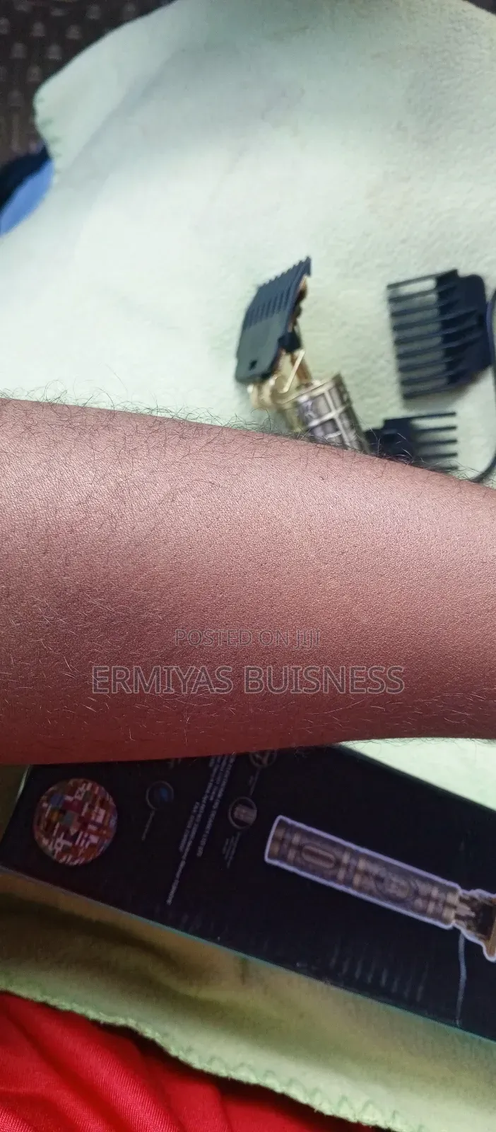 የፀጉር መቁረጫ Barber Groom ቅርፅ ማውጫ