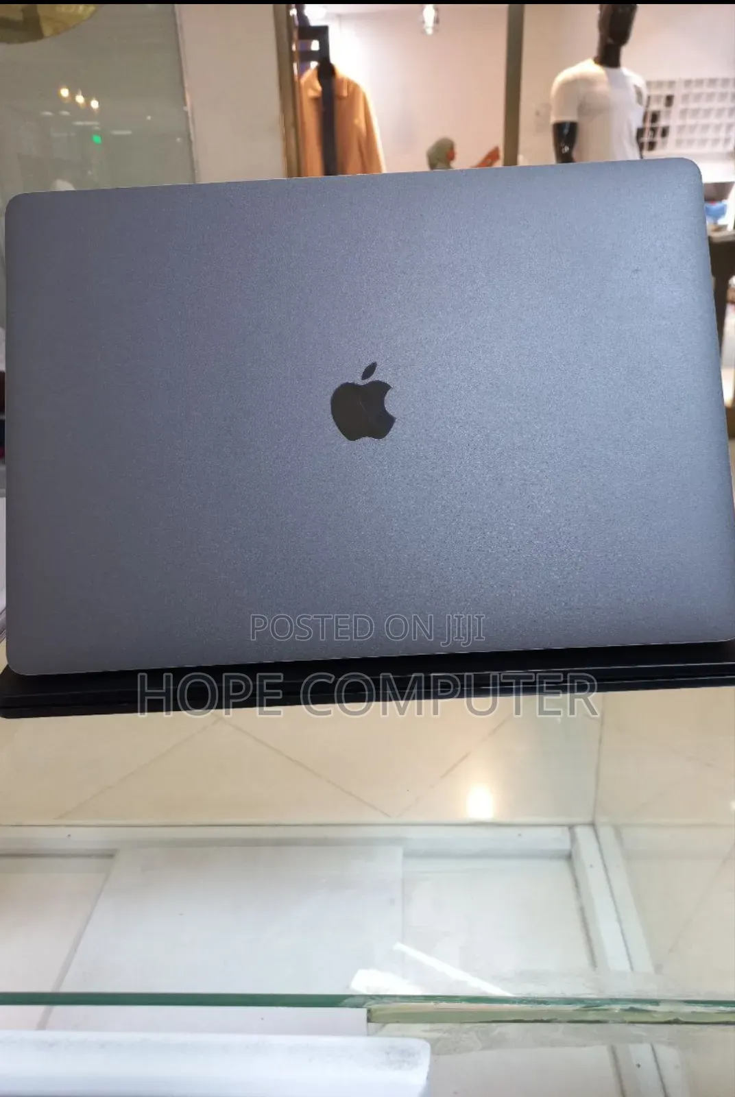 New Laptop Apple MacBook Pro 2016 16GB Intel Core I7 SSD 512GB