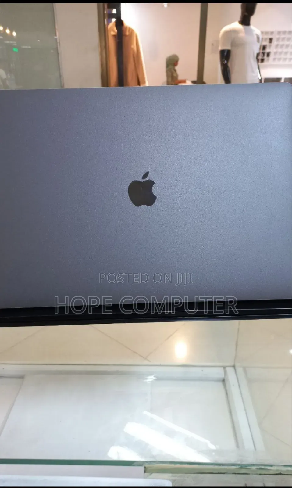 New Laptop Apple MacBook Pro 2016 16GB Intel Core I7 SSD 512GB