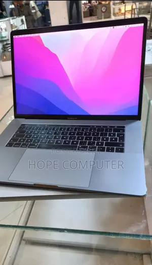 New Laptop Apple MacBook Pro 2016 16GB Intel Core I7 SSD 512GB