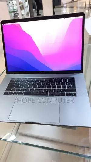 New Laptop Apple MacBook Pro 2016 16GB Intel Core I7 SSD 512GB