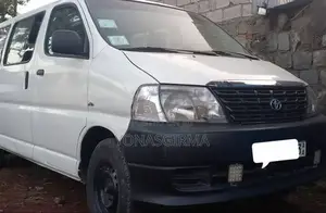 Toyota HiAce 2011 White