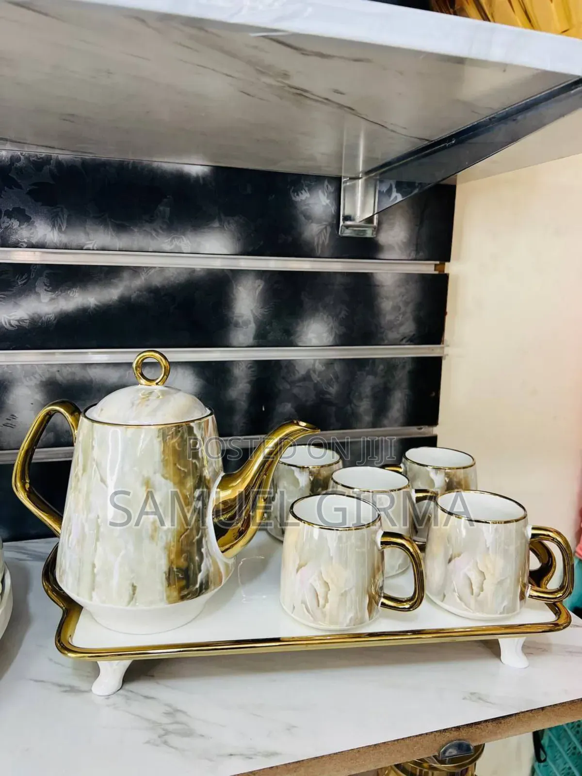 ውበት ያላቸው ኮኘሌት
6 ሲኒ 
1 ማቅረቢያ (ሰርቪስ)
ማቅረቢያ (ጀበና)