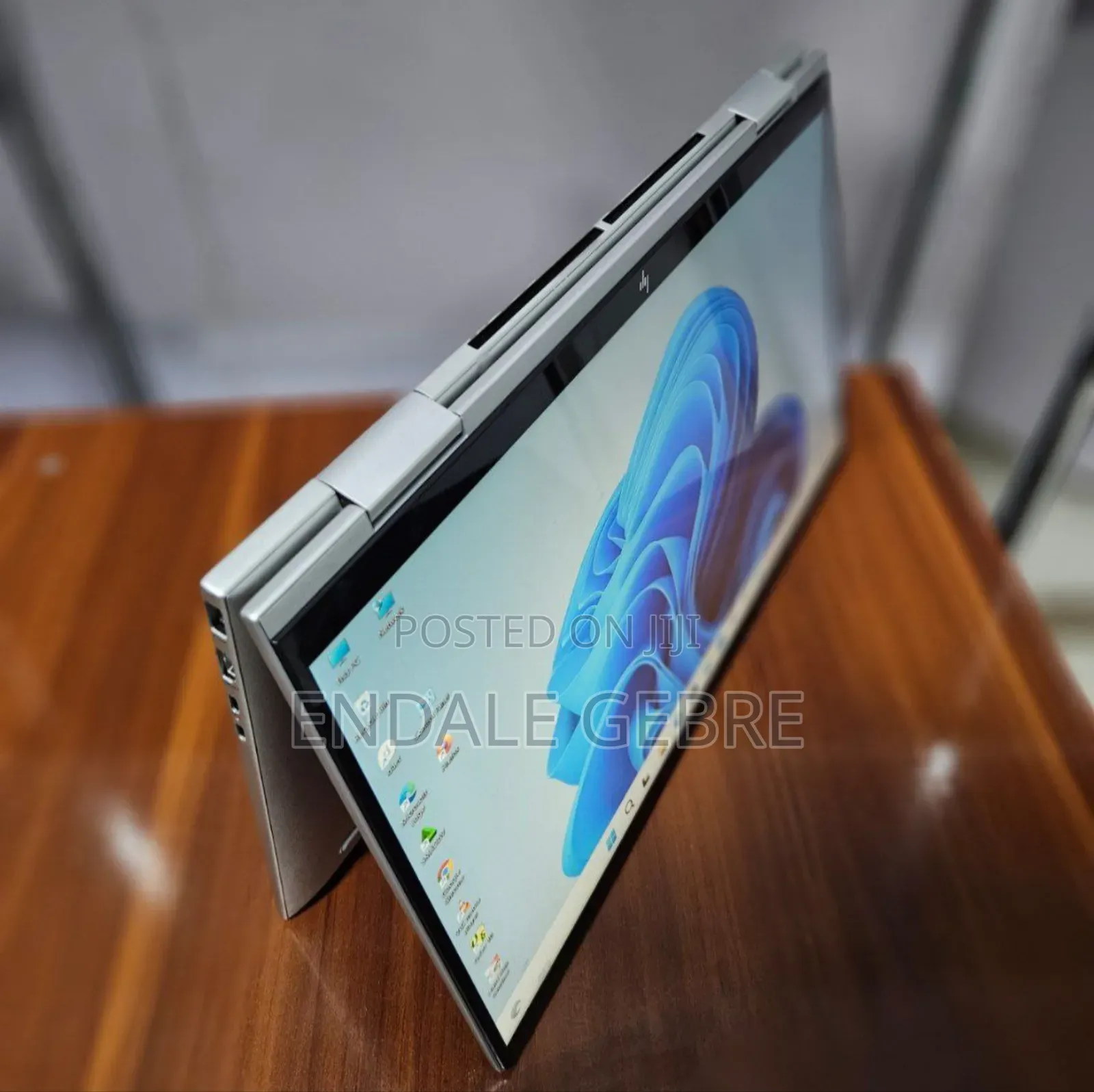 New Laptop HP Envy X360 8GB Intel Core I5 SSD 512GB