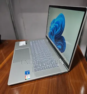 New Laptop HP Envy X360 8GB Intel Core I5 SSD 512GB