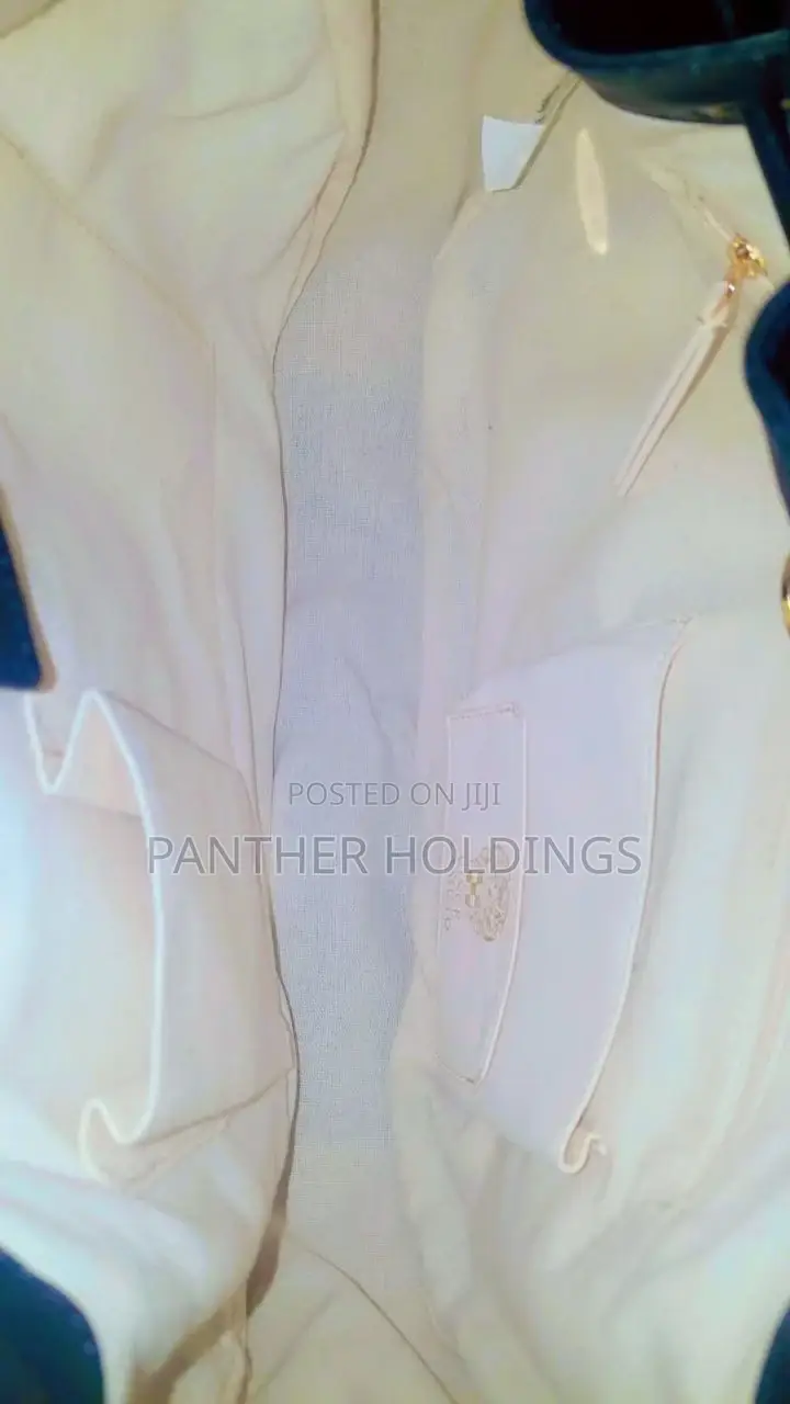 Made in India Vince Camuto 2in1 Farin Crossbody Leather Bag