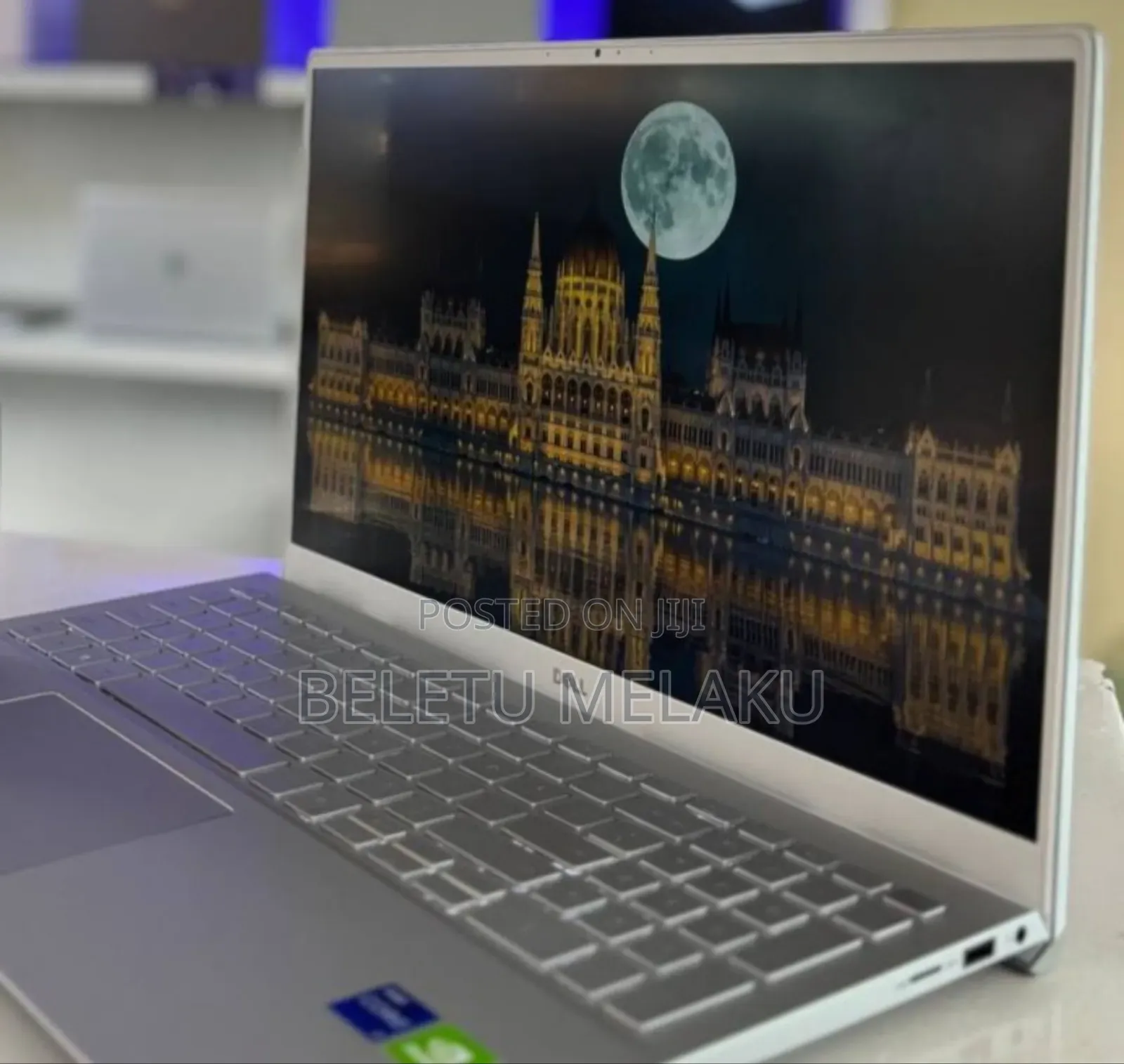 New Laptop Dell Inspiron 15 16GB Intel SSD 512GB