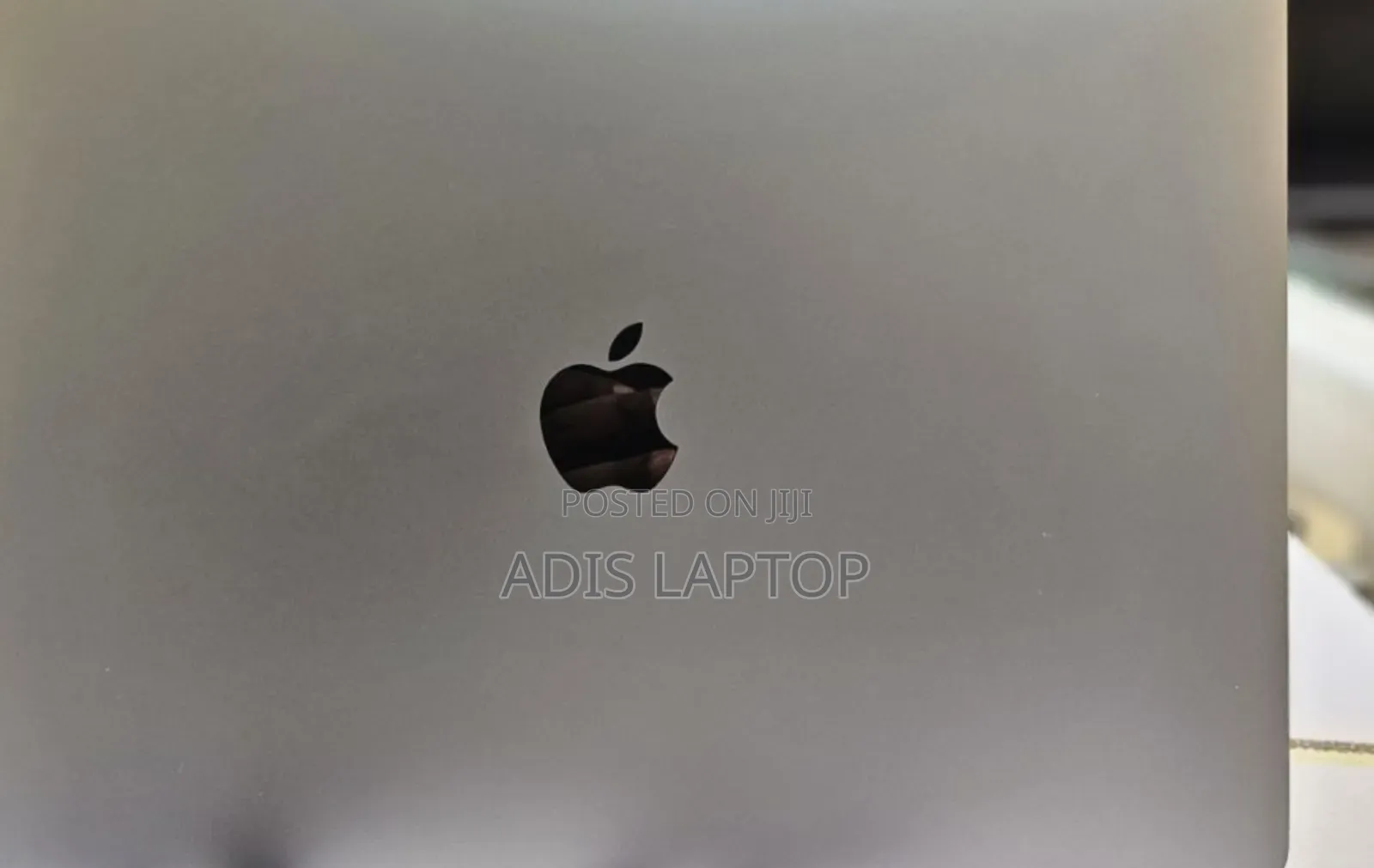 New Laptop Apple MacBook Pro 2017 16GB Intel Core I7 SSD 512GB