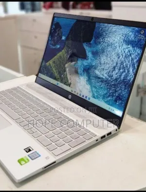 New Laptop HP Pavilion 15 8GB Intel Core I5 SSD 128GB
