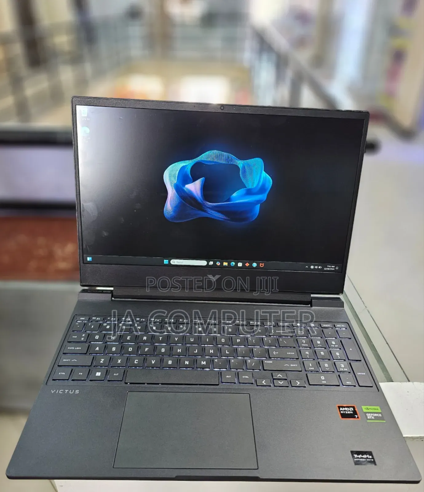 New Laptop HP Victus 16 16GB AMD Ryzen 7 SSD 1T