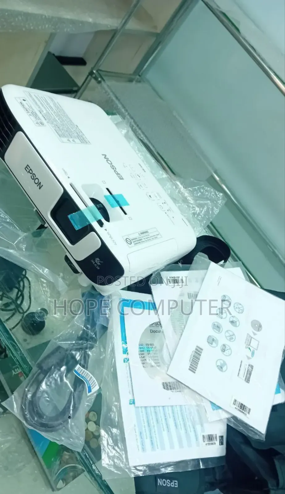 41
  Has Bag and Remote