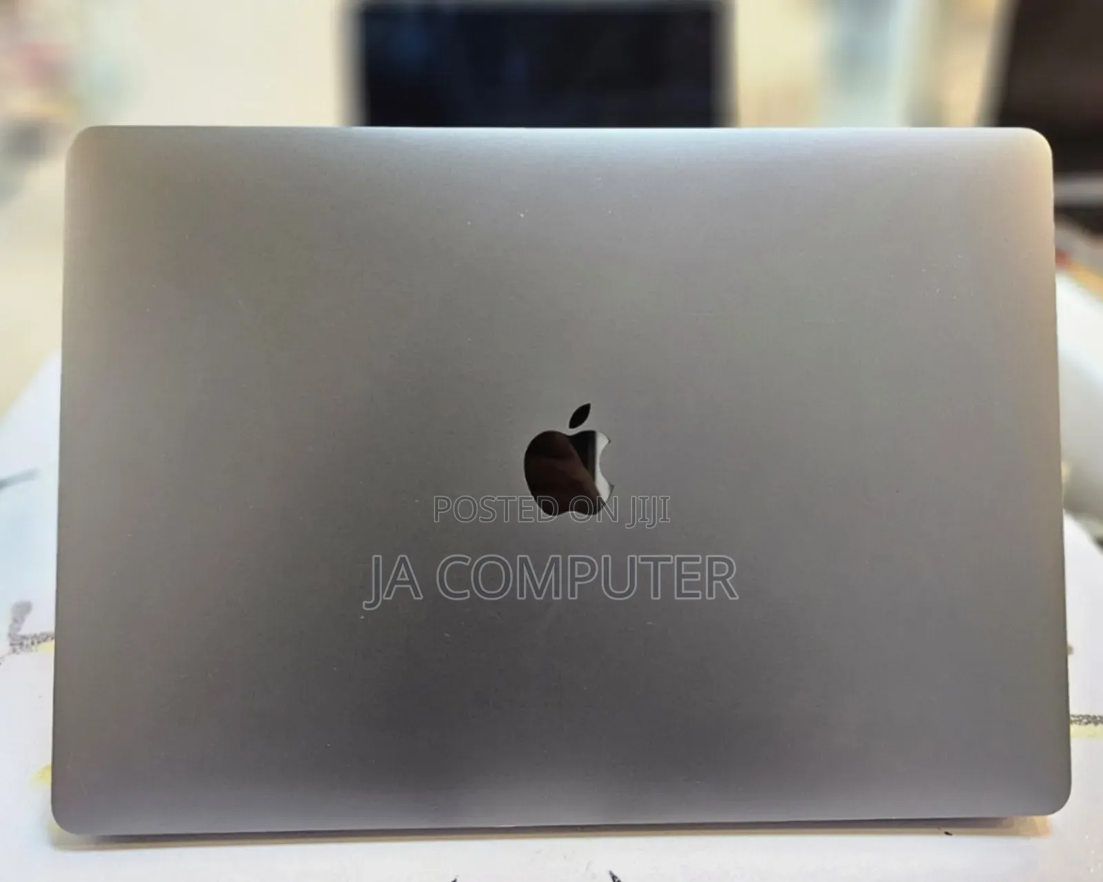 New Laptop Apple MacBook Pro 2016 16GB Intel Core I7 SSD 512GB