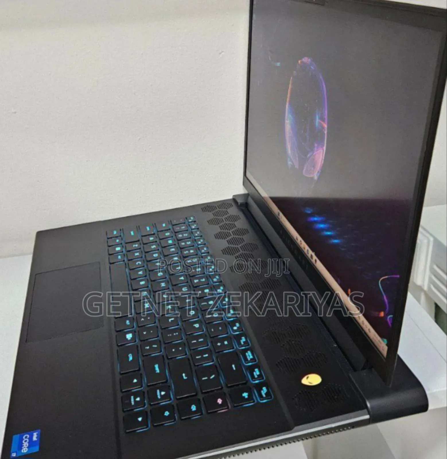 New Laptop Alienware M17x R2 16GB Intel Core I7 SSD 1T