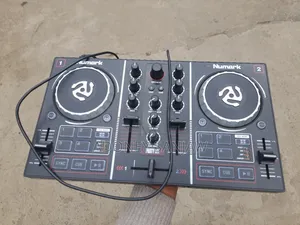 Photo - Dj Controller