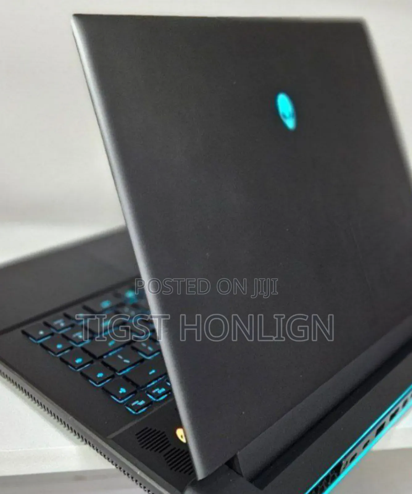 New Laptop Alienware M17x R2 16GB Intel Core I7 SSD 1T
