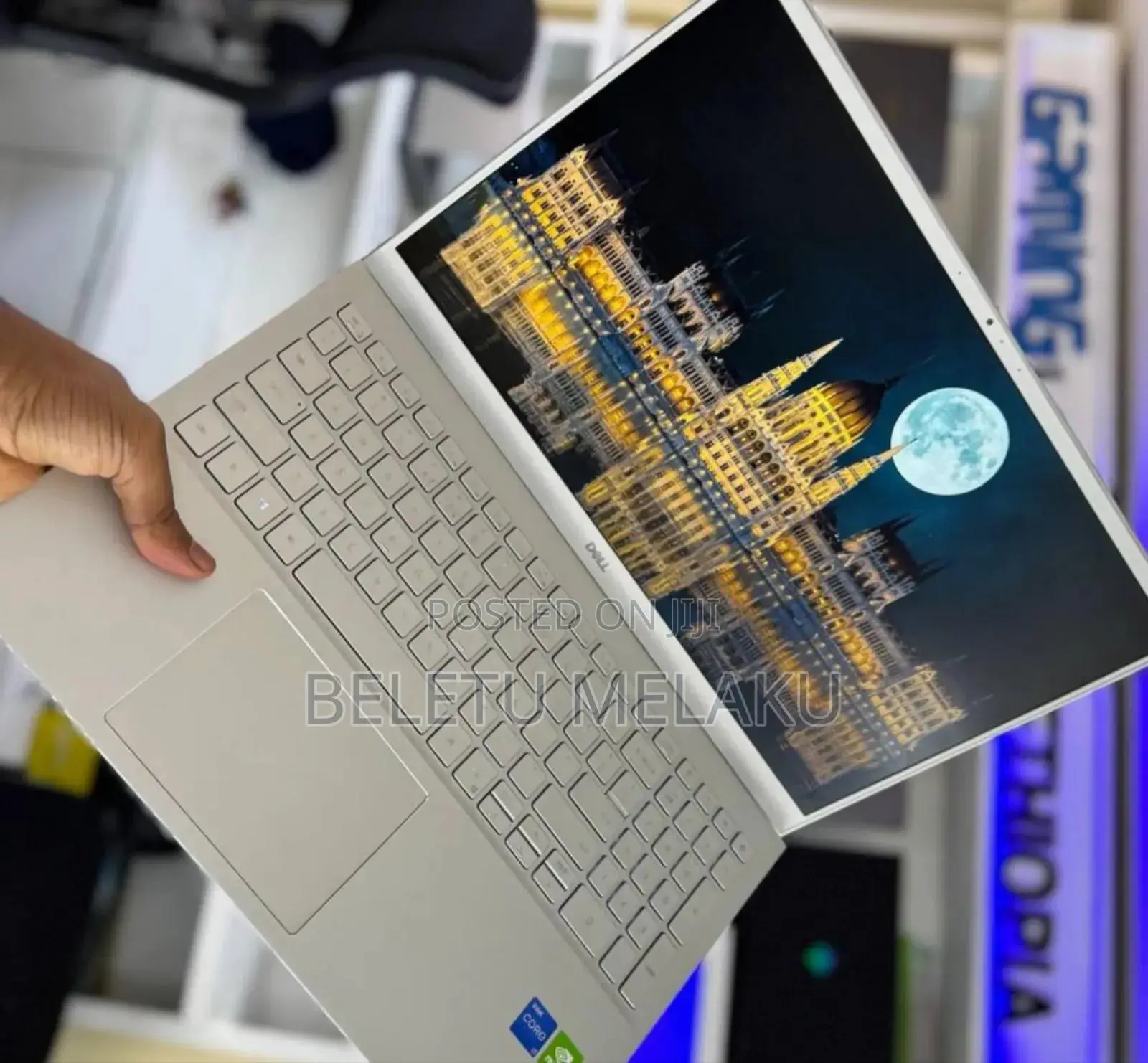 New Laptop Dell Inspiron 15 16GB Intel SSD 512GB