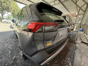 New Toyota RAV4 2024 Silver