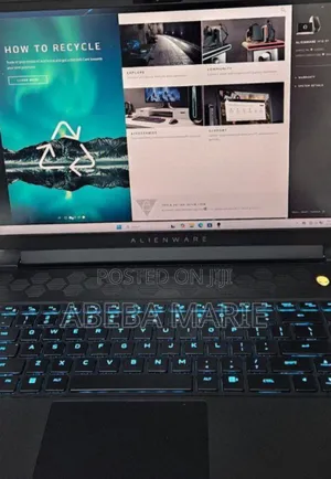 New Laptop Alienware M17x R2 16GB Intel Core I7 SSD 1T