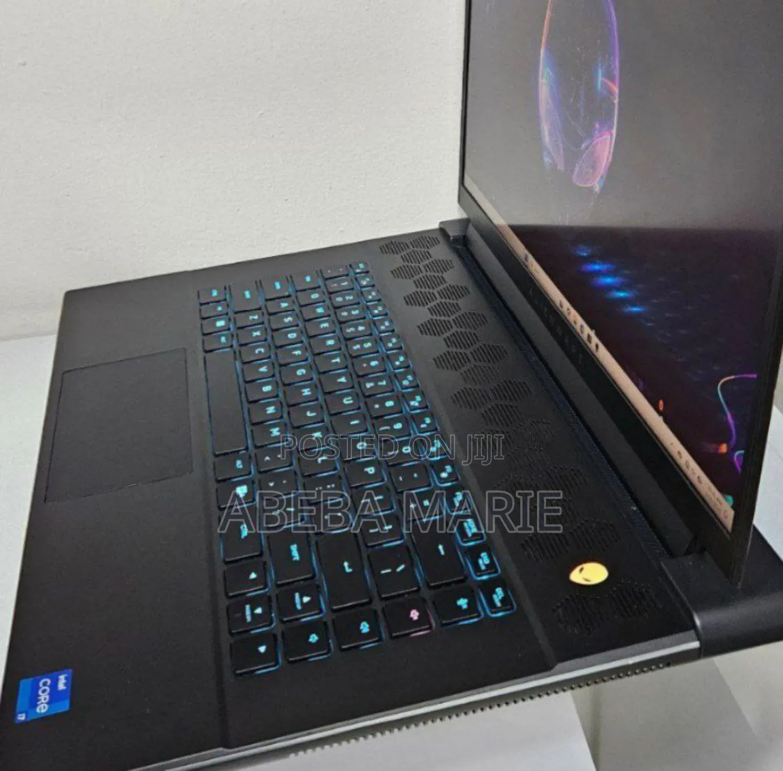 New Laptop Alienware M17x R2 16GB Intel Core I7 SSD 1T