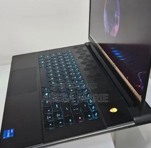 New Laptop Alienware M17x R2 16GB Intel Core I7 SSD 1T